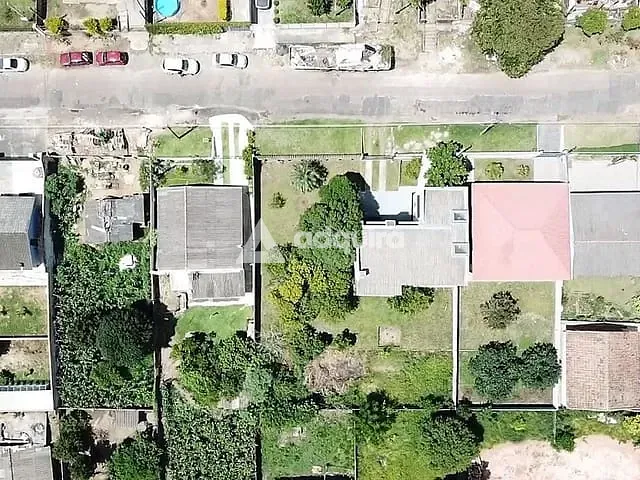 Terreno com 429m², à venda, no bairro Colônia Dona Luíza em Ponta Grossa