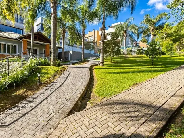 Terreno à venda, no bairro Santa Cândida em Curitiba