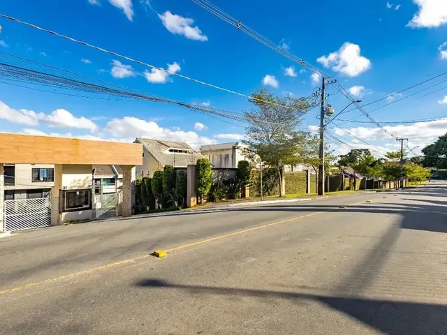 Terreno à venda, no bairro Santa Cândida em Curitiba