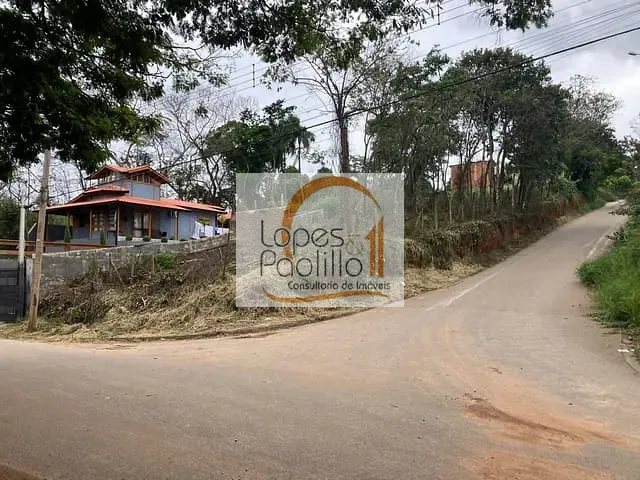 Terreno com 720m², à venda, no bairro Jardim Maracanã em Atibaia