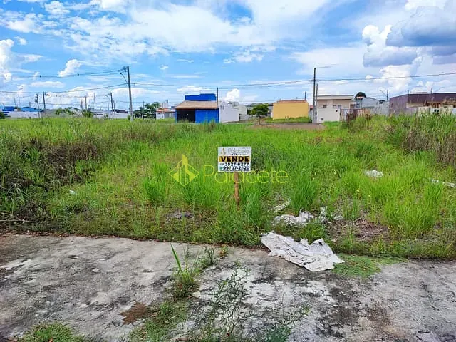 Terreno com 176m², à venda, no bairro Res. Santa Clara em Pindamonhangaba