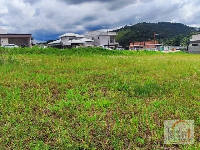 Terreno com 360m², à venda, no bairro Loteamento Ecoville Residencial Atibaia em Atibaia