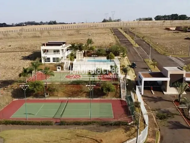 Terreno com 376m², à venda, no bairro Jardim Vitória em Cambé