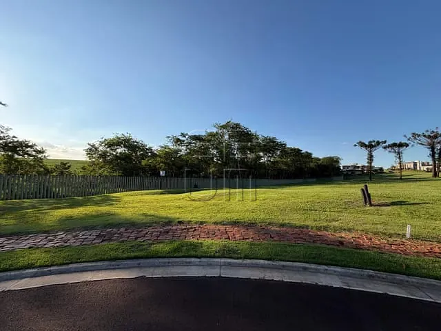 Terreno com 1485m², à venda, no bairro Vivendas do Arvoredo em Londrina