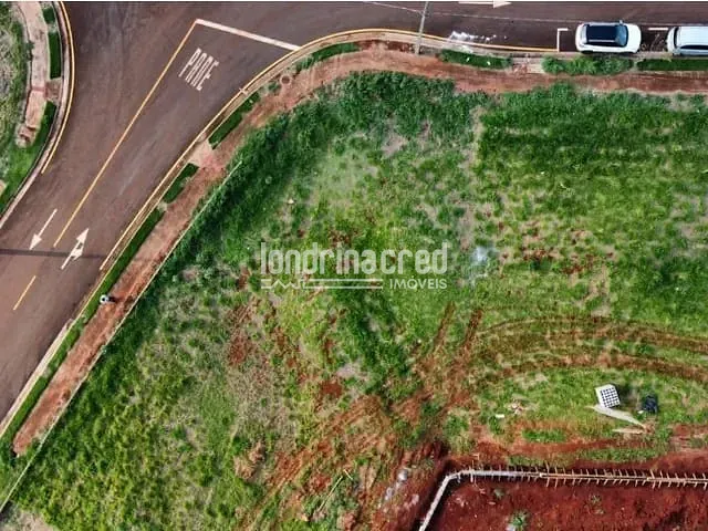 Terreno com 430m², à venda, no bairro Conjunto Habitacional Alexandre Urbanas em Londrina