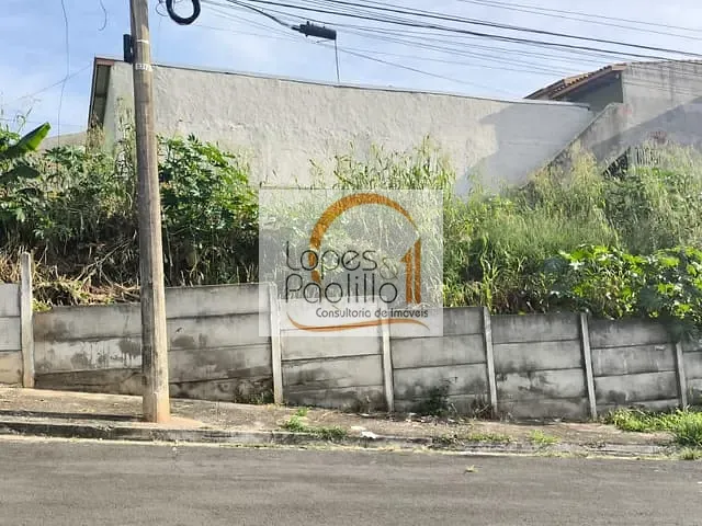 Terreno com 330m², à venda, no bairro Jardim Alvinópolis em Atibaia