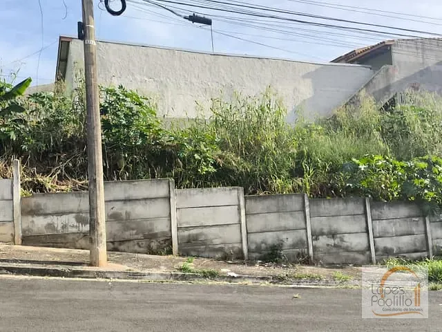 Terreno com 330m², à venda, no bairro Jardim Alvinópolis em Atibaia