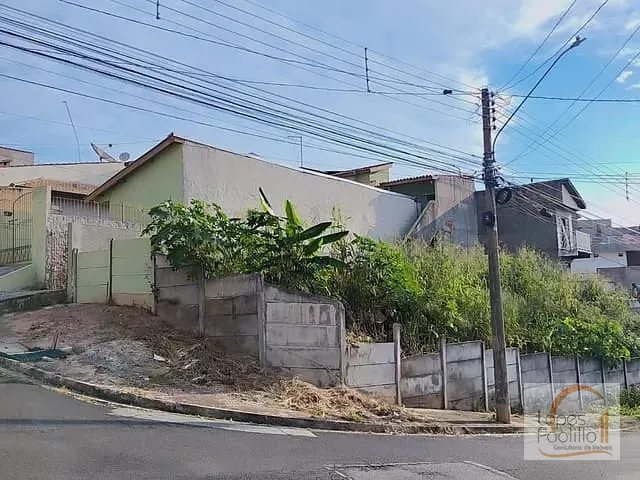 Terreno com 330m², à venda, no bairro Jardim Alvinópolis em Atibaia