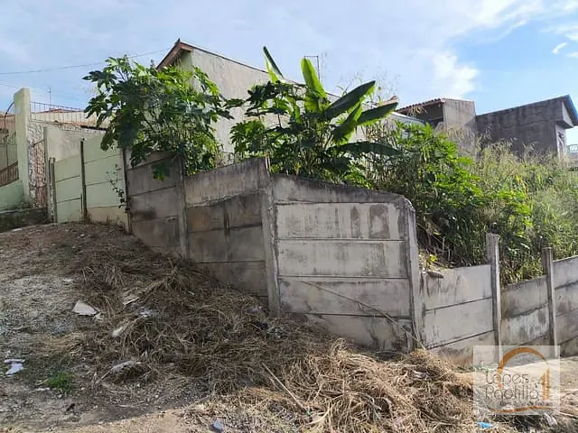 Terreno com 330m², à venda, no bairro Jardim Alvinópolis em Atibaia