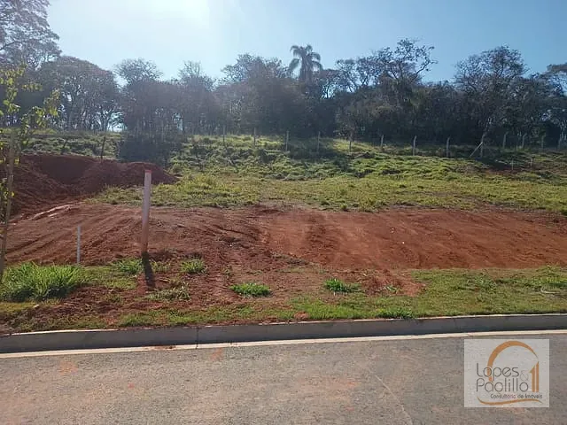 Terreno com 362m², à venda, no bairro Cachoeira em Atibaia