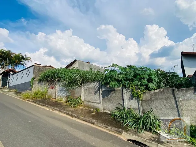 Terreno com 450m², à venda, no bairro Jardim Paulista em Atibaia
