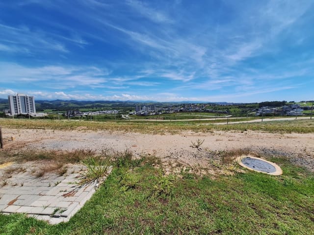 Terreno com 334m², à venda, no bairro Urbanova em São José dos Campos