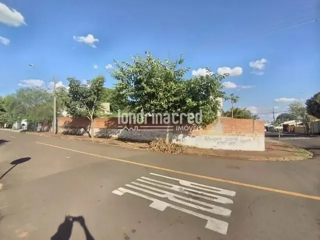 Terreno com 350m², à venda, no bairro Califórnia em Londrina
