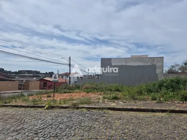 Terreno com 330m², à venda, no bairro Nova Rússia em Ponta Grossa