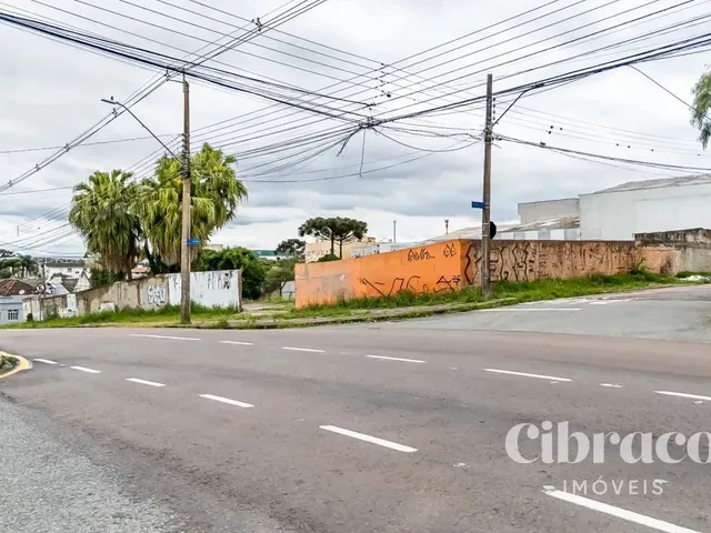 Terreno com 1220m², à venda, no bairro Parolin em Curitiba