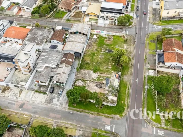 Terreno com 1220m², à venda, no bairro Parolin em Curitiba