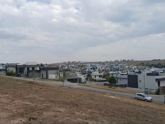 Terreno com 600m², à venda, no bairro Condomínio Residencial Colinas do Paratehy em São José dos Campos