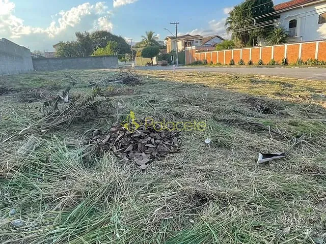 Terreno com 675m², à venda, no bairro Jardim Residencial Doutor Lessa em Pindamonhangaba