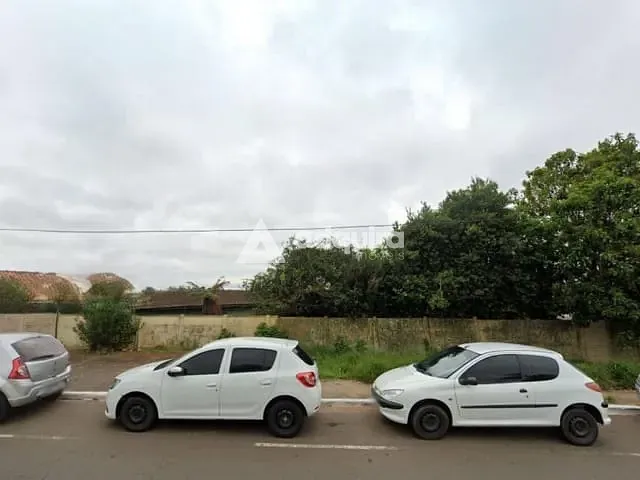 Terreno com 488m², à venda, no bairro Uvaranas em Ponta Grossa