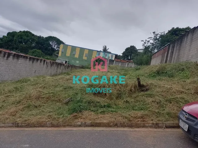 Terreno com 740m², à venda, no bairro Santa Lúcia em São José Dos Campos