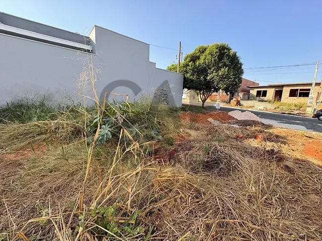 Terreno com 200m², à venda, no bairro Moinho Residencial em Holambra