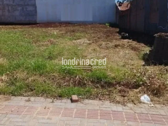 Terreno com 359m², à venda, no bairro Califórnia em Londrina