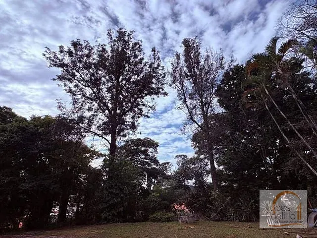 Terreno com 350m², à venda, no bairro Retiro das Fontes em Atibaia