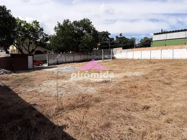 Terreno com 640m², à venda, no bairro Jardim Esplanada em São José dos Campos