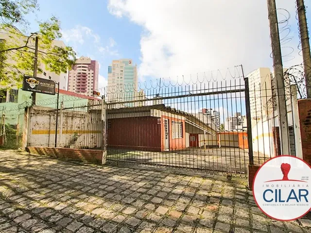 Terreno com 376m², à venda, no bairro Alto da Glória em Curitiba