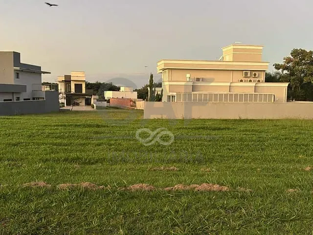 Terreno com 409m², à venda, no bairro Residencial Flor D'Aldeia em Holambra