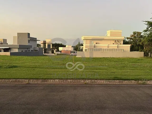 Terreno com 409m², à venda, no bairro Residencial Flor D'Aldeia em Holambra