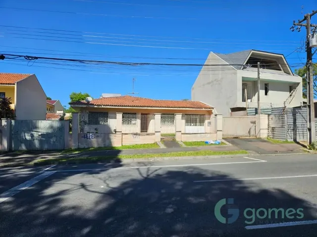 Terreno com 935m², à venda, no bairro Cajuru em Curitiba