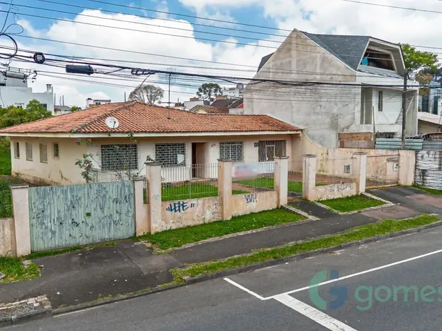 Terreno com 935m², à venda, no bairro Cajuru em Curitiba