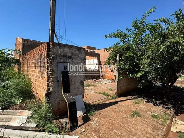 Terreno com 270m², à venda, no bairro Jardim Barcelona em Londrina