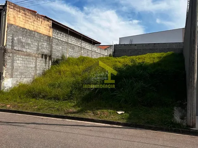 Terreno com 250m², à venda, no bairro Jardim Verona em Itatiba