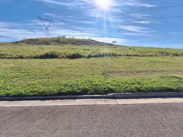 Terreno com 1681m², à venda, no bairro Condomínio Residencial Alphaville em São José dos Campos