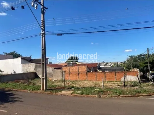 Terreno com 326m², à venda, no bairro Parque Residencial Porto Serguro 2 em Londrina