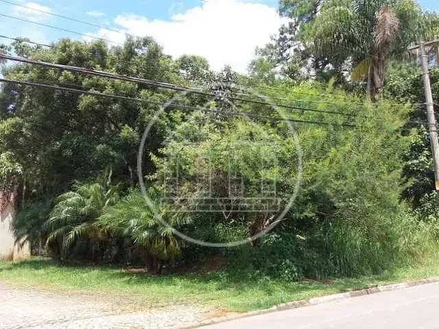 Terreno com 4000m², à venda, no bairro Lagoa Grande em Embu-Guaçu