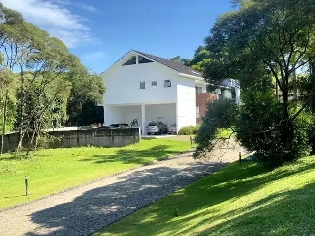 Terreno à venda, no bairro Santa Cândida em Curitiba