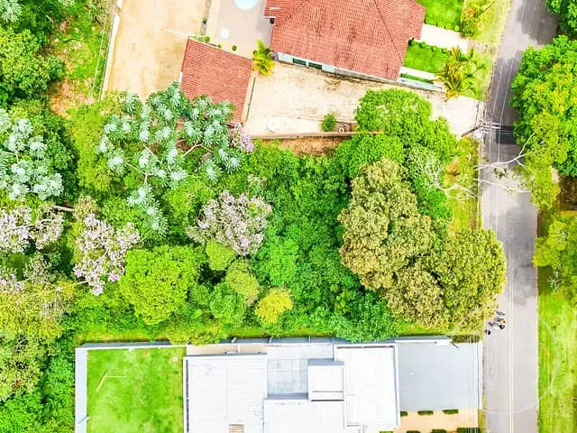 Terreno com 775m², à venda, no bairro Fazenda da Ilha em Embu-Guaçu