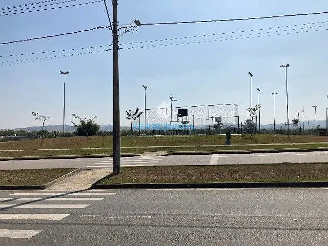 Terreno com 601m², para alugar, no bairro Colinas do Paratehy em São José dos Campos