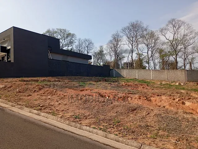 Terreno com 250m², à venda, no bairro Nova Jaguariúna em Jaguariúna