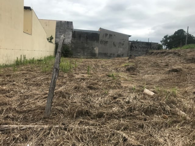 Terreno com 600m², à venda, no bairro Alto do Cardoso em Pindamonhangaba
