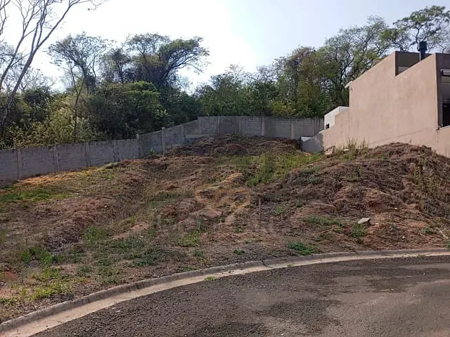 Terreno com 309m², à venda, no bairro Nova Jaguariúna em Jaguariúna