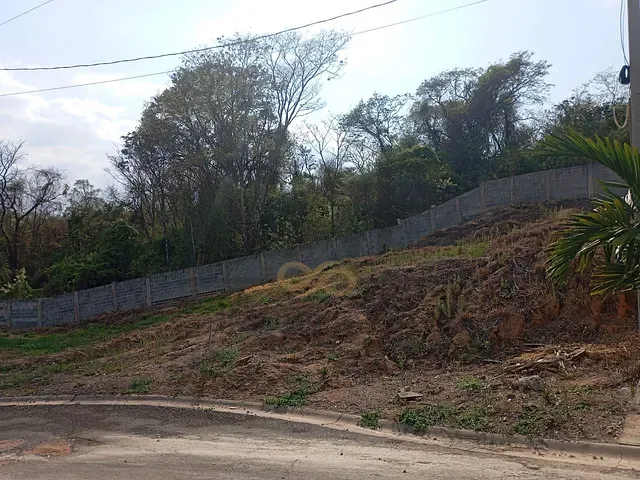 Terreno com 309m², à venda, no bairro Nova Jaguariúna em Jaguariúna