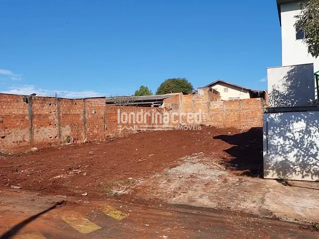 Terreno com 300m², à venda, no bairro Parque Residencial Ana Rosa em Cambé