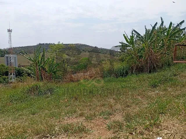 Terreno com 366m², à venda, no bairro Nova Jaguariúna III em Jaguariúna