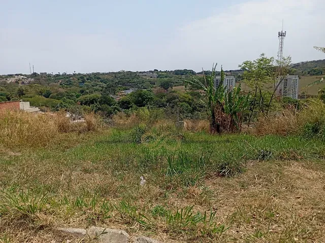 Terreno com 366m², à venda, no bairro Nova Jaguariúna III em Jaguariúna