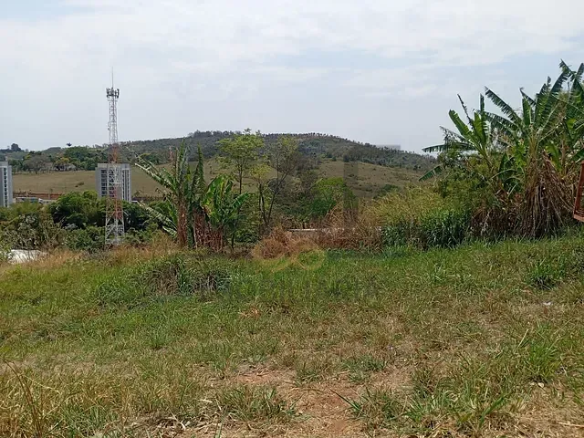 Terreno com 366m², à venda, no bairro Nova Jaguariúna III em Jaguariúna