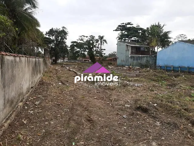 Terreno com 1700m², à venda, no bairro Praia das Palmeiras em Caraguatatuba